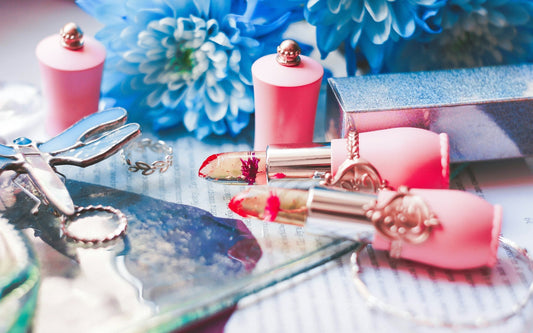 Top 10 Must-Have Beauty Products for Effortless Glam in 2025